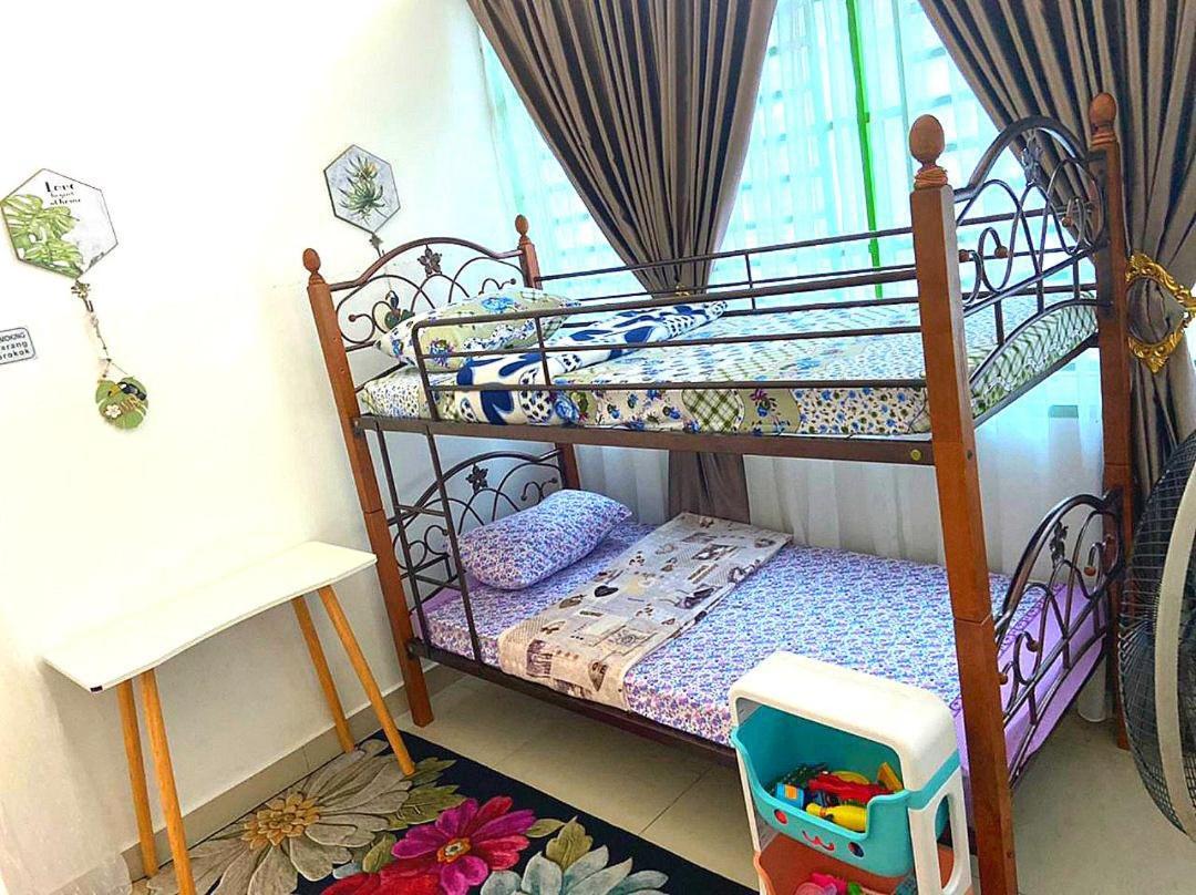 Villa Desaru 16Pax Family With Private Mini Pool & Jacuzzi Kota Tinggi Esterno foto