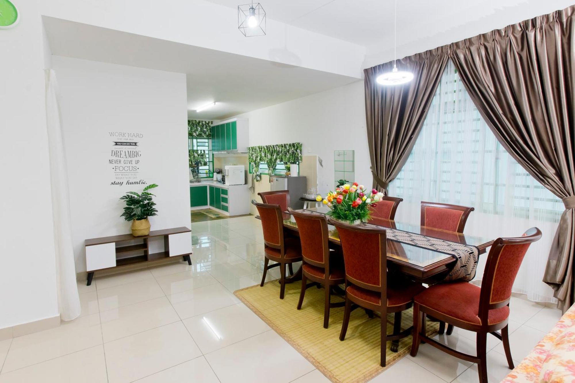 Villa Desaru 16Pax Family With Private Mini Pool & Jacuzzi Kota Tinggi Esterno foto
